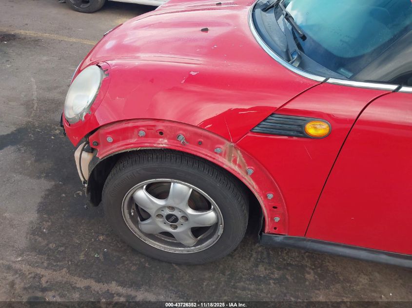 2010 Mini Cooper VIN: WMWMF3C50ATZ26257 Lot: 43726352