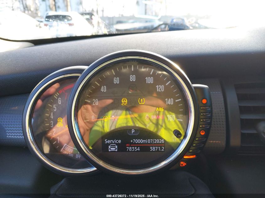 2015 Mini Hardtop Cooper VIN: WMWXM5C51F3A57824 Lot: 43726372