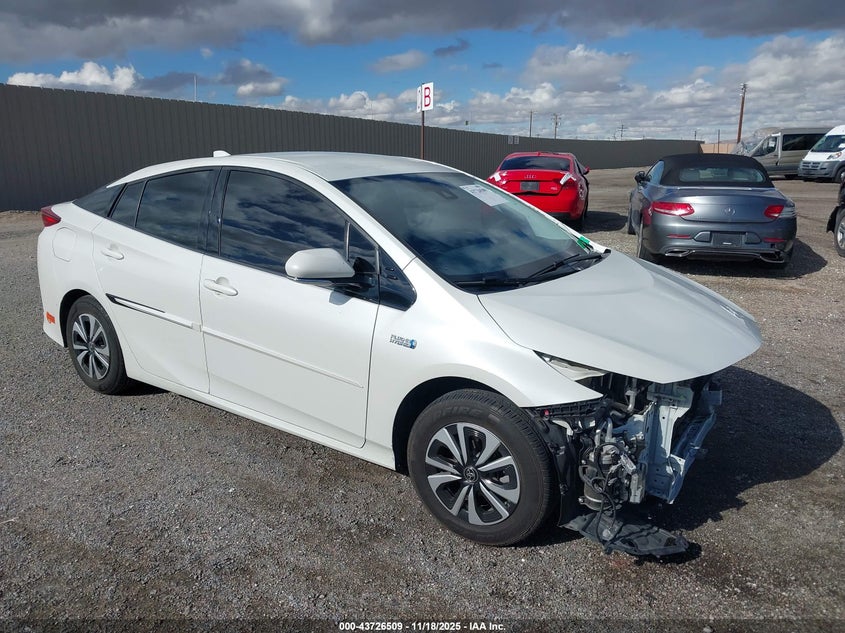 TOYOTA PRIUS PRIME ADVANCED