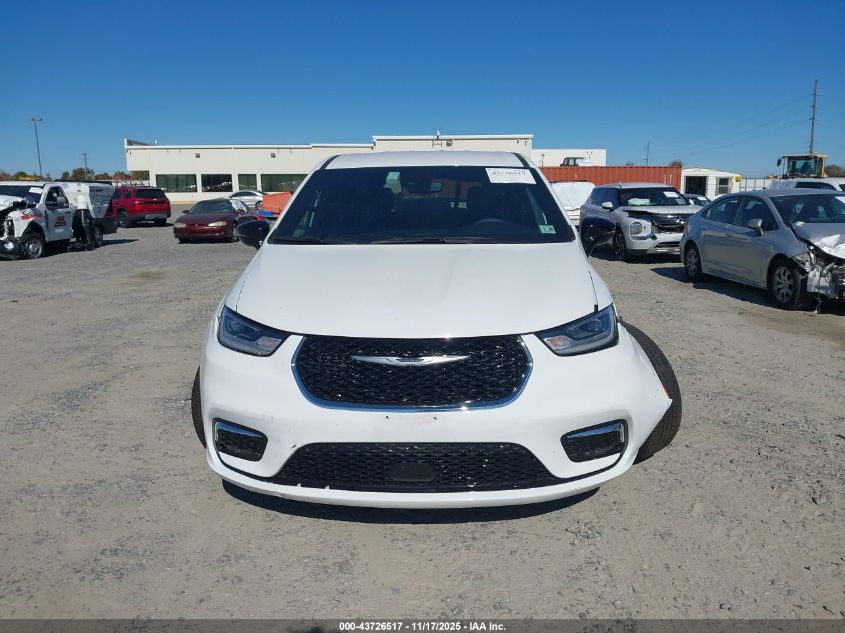 2025 Chrysler Pacifica Select VIN: 2C4RC1BG3SR552714 Lot: 43726517