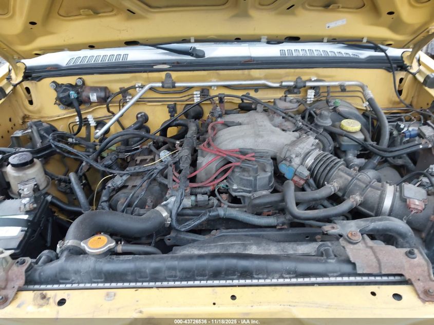 2004 Nissan Xterra Xe VIN: 5N1ED28Y04C687013 Lot: 43726536