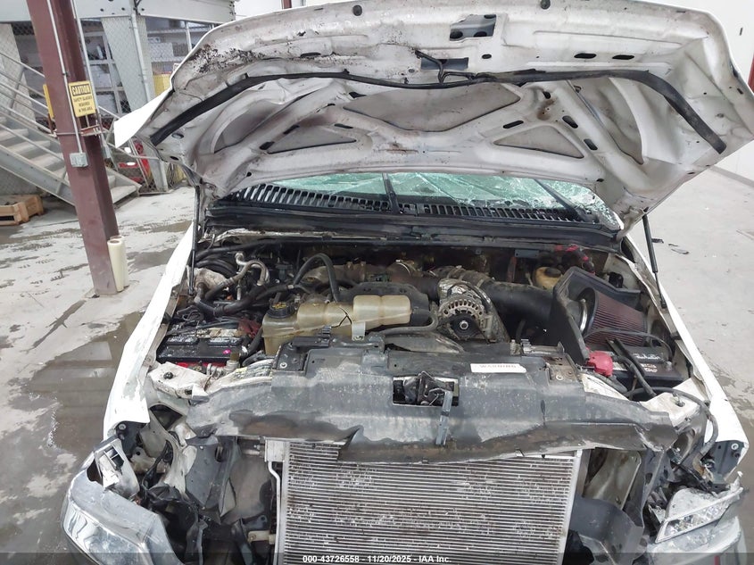 2002 Ford F-350 Lariat/Xl/Xlt VIN: 1FTSW31F42EA44133 Lot: 43726558