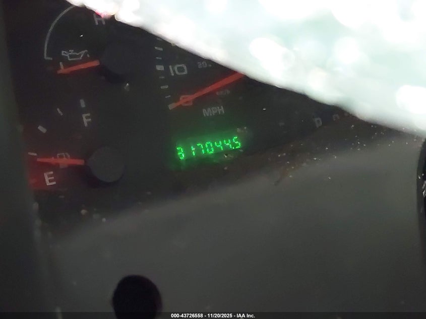 2002 Ford F-350 Lariat/Xl/Xlt VIN: 1FTSW31F42EA44133 Lot: 43726558