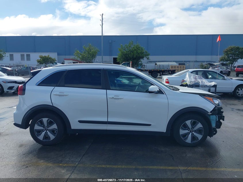 2017 Kia Niro Ex VIN: KNDCC3LC8H5057038 Lot: 43726573