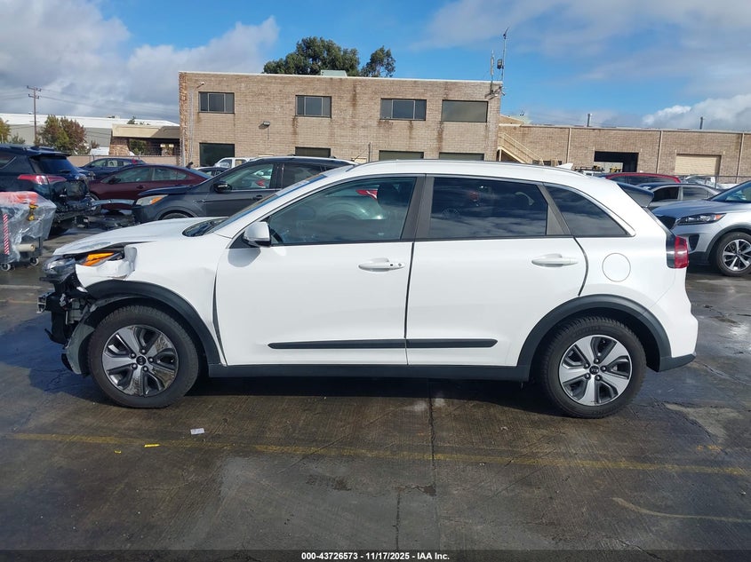 2017 Kia Niro Ex VIN: KNDCC3LC8H5057038 Lot: 43726573