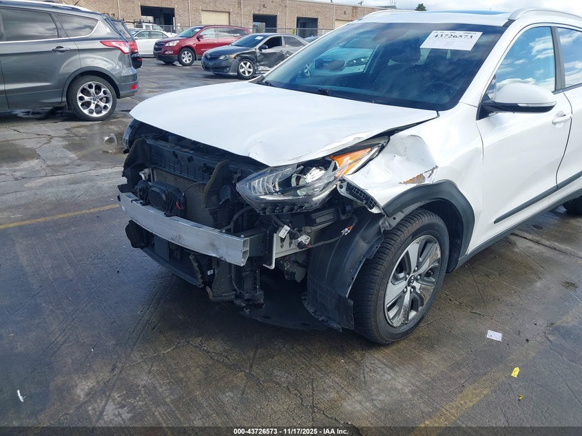 2017 Kia Niro Ex VIN: KNDCC3LC8H5057038 Lot: 43726573