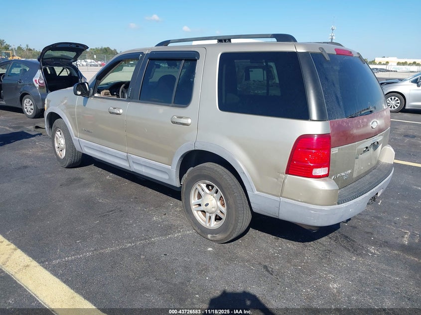 1FMZU63E62UB62955 2002 FORD EXPLORER photo no. 3