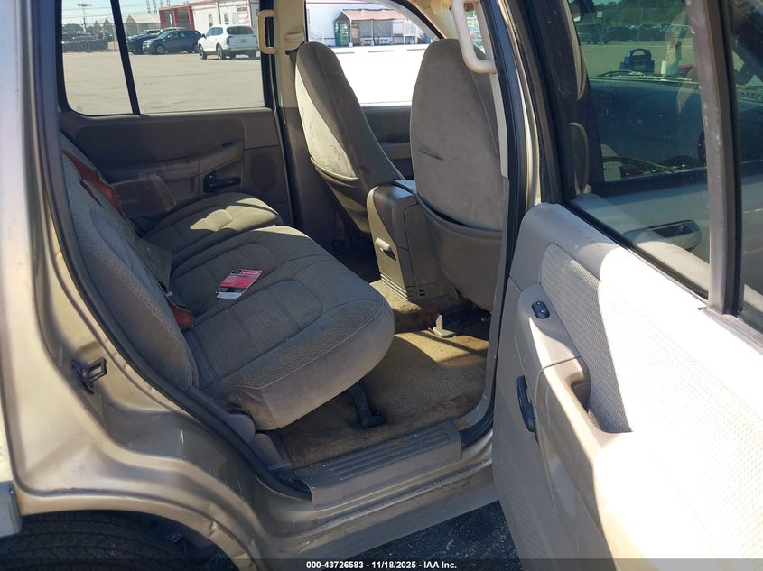 1FMZU63E62UB62955 2002 FORD EXPLORER photo no. 8