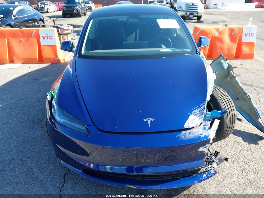2025 Tesla Model 3 Long Range Rear-Wheel Drive/Standard VIN: 5YJ3E1EA9SF058411 Lot: 43726589