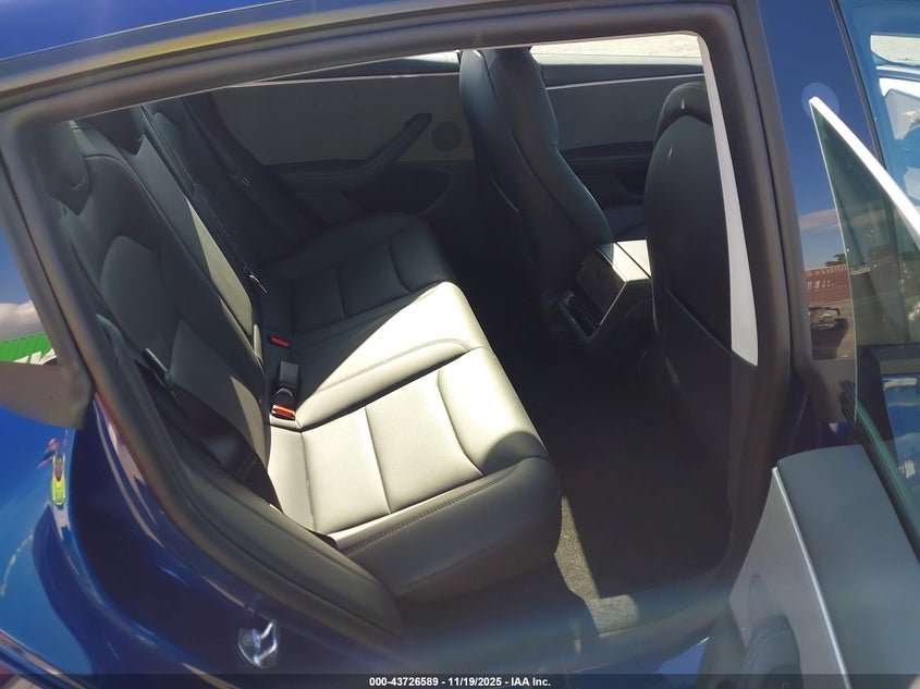 2025 Tesla Model 3 Long Range Rear-Wheel Drive/Standard VIN: 5YJ3E1EA9SF058411 Lot: 43726589