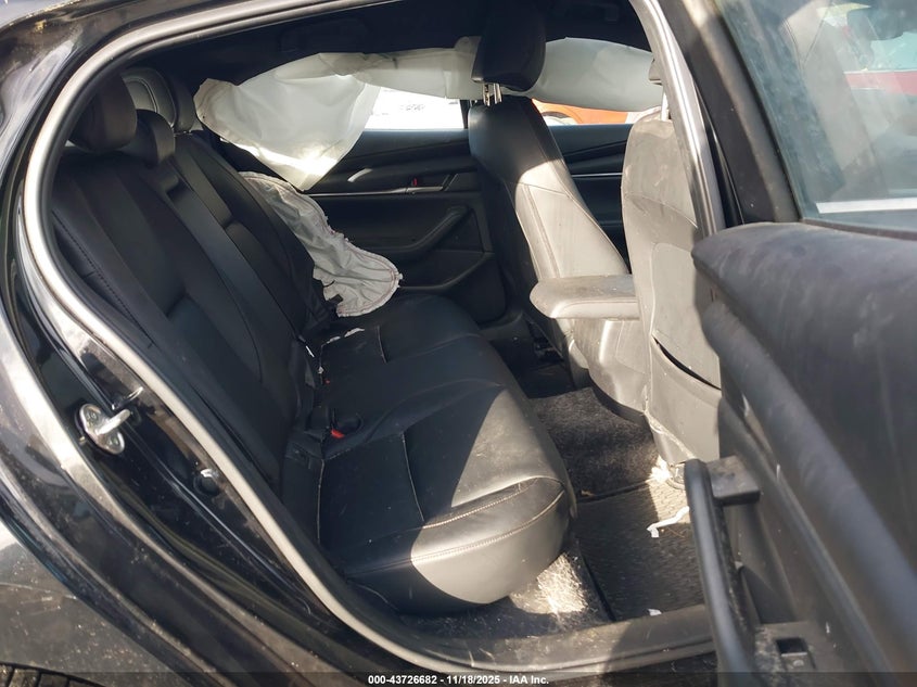 2023 Mazda Mazda3 2.5 S Select VIN: JM1BPAKM8P1615233 Lot: 43726682