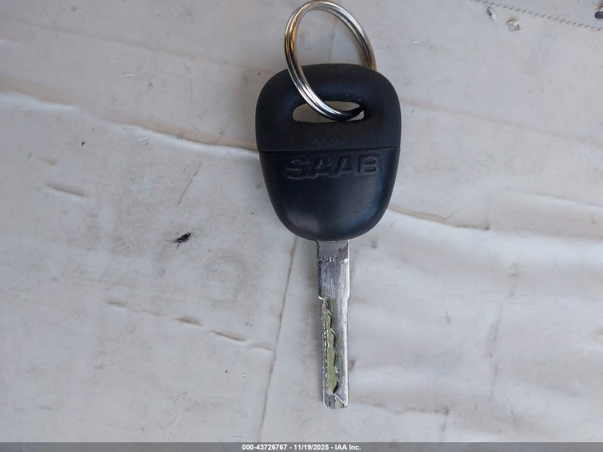 2000 Saab 9-5 2.3T VIN: YS3ED45E3Y3069550 Lot: 43726767