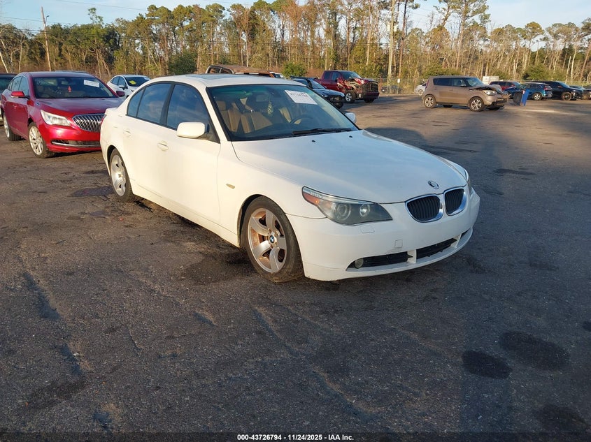 2004 BMW 525I