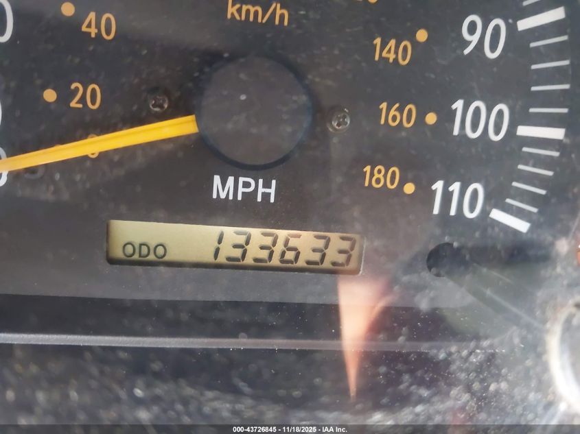 2000 Toyota Tundra Ltd V8 VIN: 5TBBT4819YS025923 Lot: 43726845