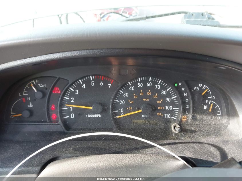 2000 Toyota Tundra Ltd V8 VIN: 5TBBT4819YS025923 Lot: 43726845