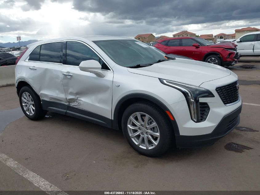 CADILLAC XT4 FWD LUXURY