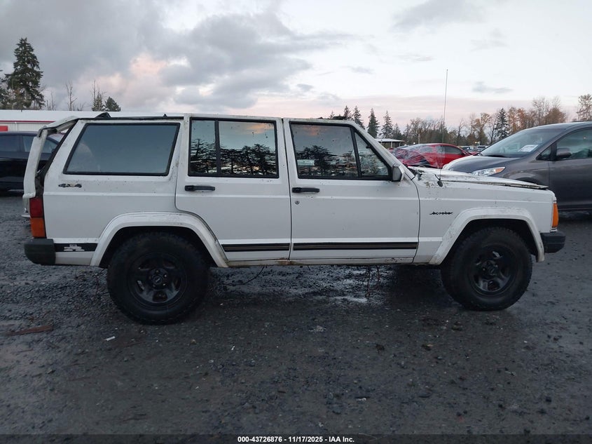 1988 Jeep Cherokee Limited VIN: 1JCMT7894JT253325 Lot: 43726876