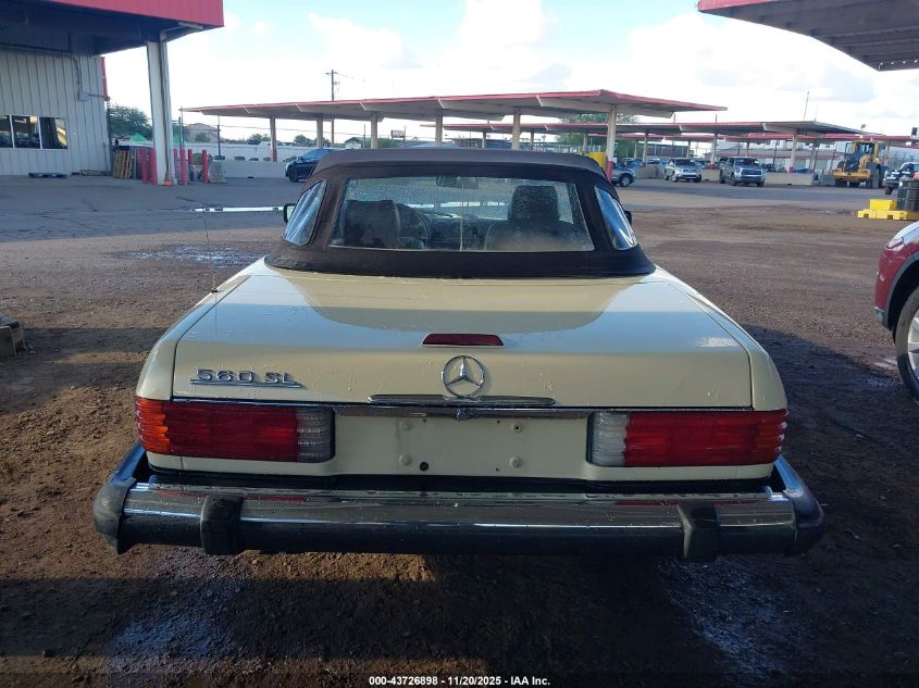 1988 Mercedes-Benz 560 Sl VIN: WDBBA48DXJA085153 Lot: 43726898