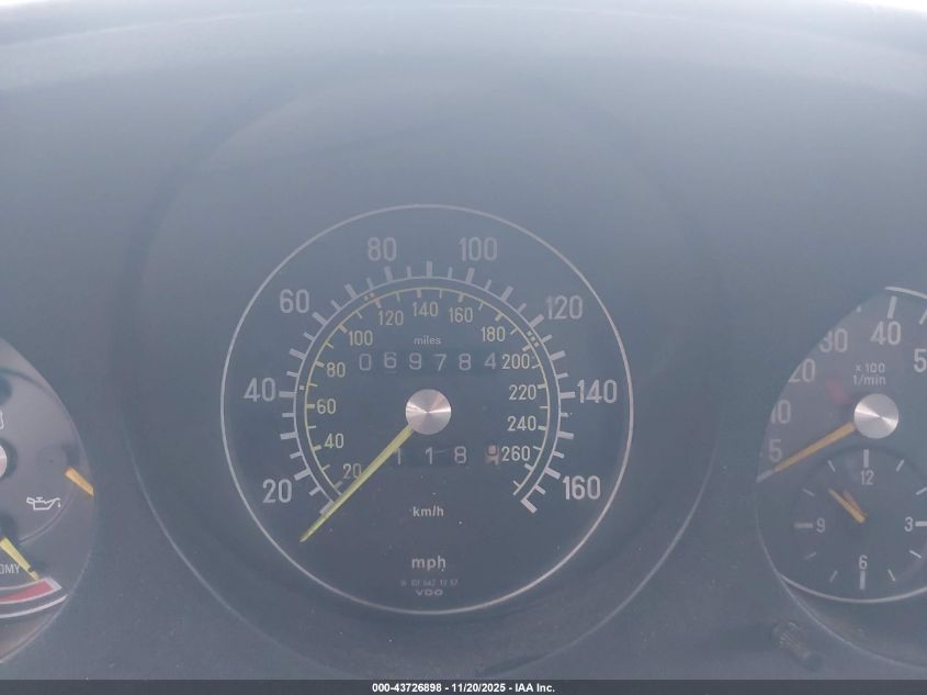 1988 Mercedes-Benz 560 Sl VIN: WDBBA48DXJA085153 Lot: 43726898