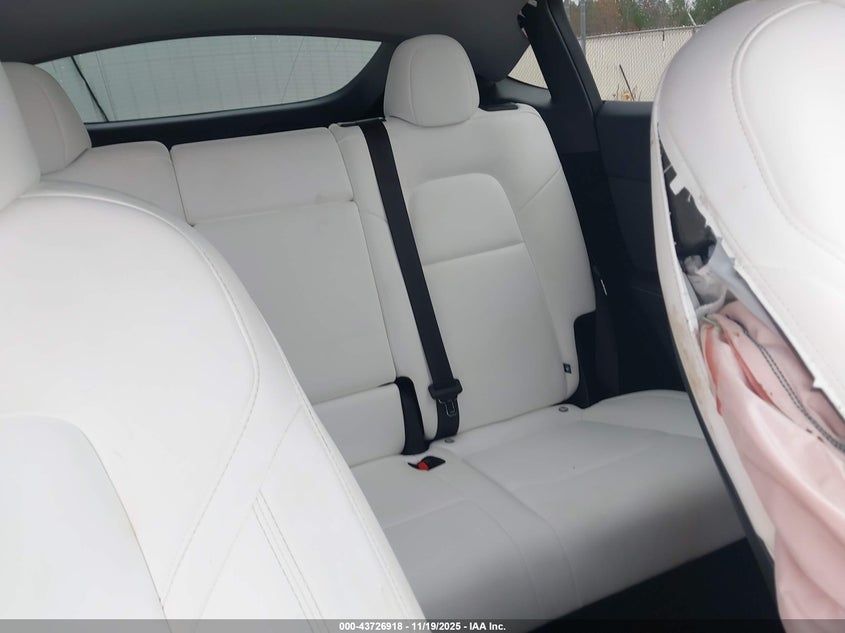 2025 Tesla Model Y Long Range Dual Motor Rear-Wheel Drive VIN: 7SAYGDED3SA358344 Lot: 43726918