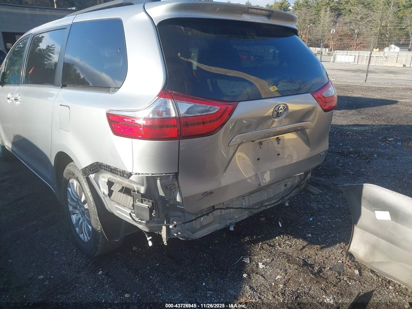 2017 Toyota Sienna Xle Premium 8 Passenger VIN: 5TDYZ3DC3HS861664 Lot: 43726945