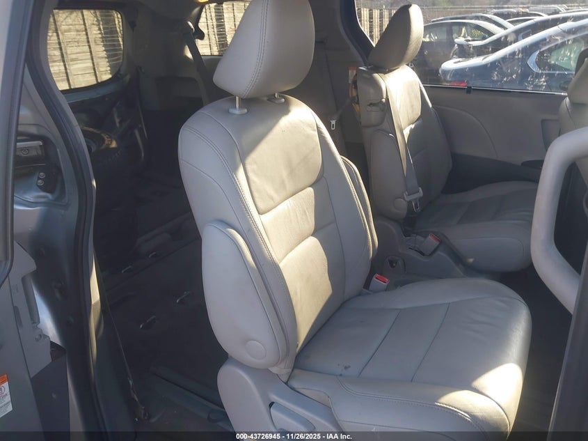 2017 Toyota Sienna Xle Premium 8 Passenger VIN: 5TDYZ3DC3HS861664 Lot: 43726945