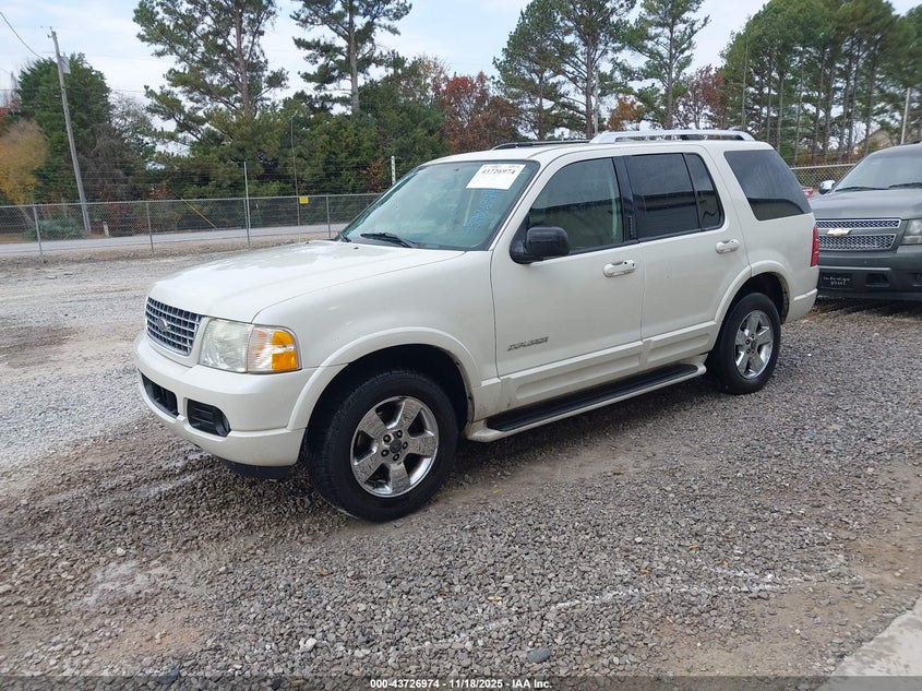 1FMZU65W04ZA06924 2004 FORD EXPLORER photo no. 2