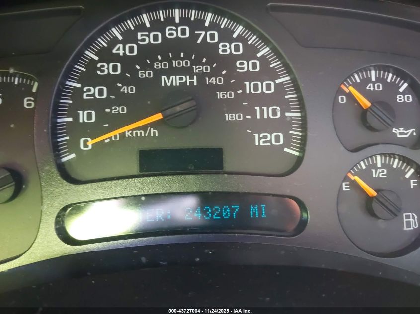 2005 Chevrolet Suburban 1500 Z71 VIN: 3GNFK16Z05G132685 Lot: 43727004