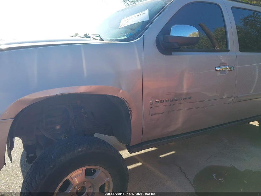 2008 Chevrolet Suburban 1500 Ltz VIN: 1GNFC16Y78R199812 Lot: 43727015