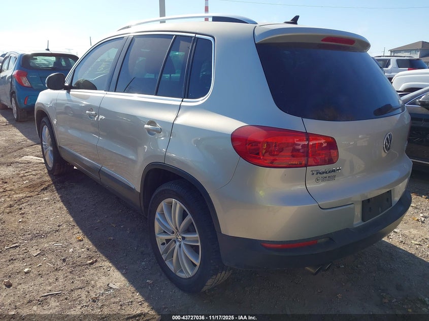 WVGBV7AX1FW604950 2015 VOLKSWAGEN TIGUAN photo no. 3