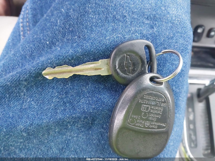 2008 Chevrolet Hhr Ls VIN: 3GNCA13D28S703707 Lot: 43727044