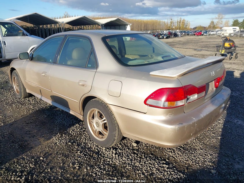 JHMCG56681C031464 2001 HONDA ACCORD photo no. 3