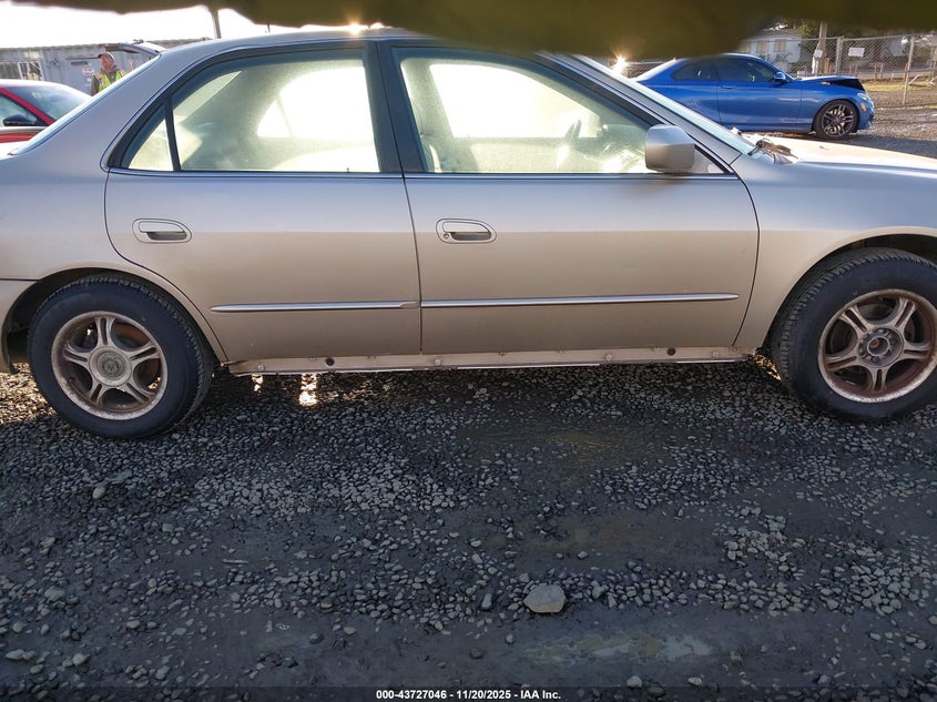 JHMCG56681C031464 2001 HONDA ACCORD photo no. 6