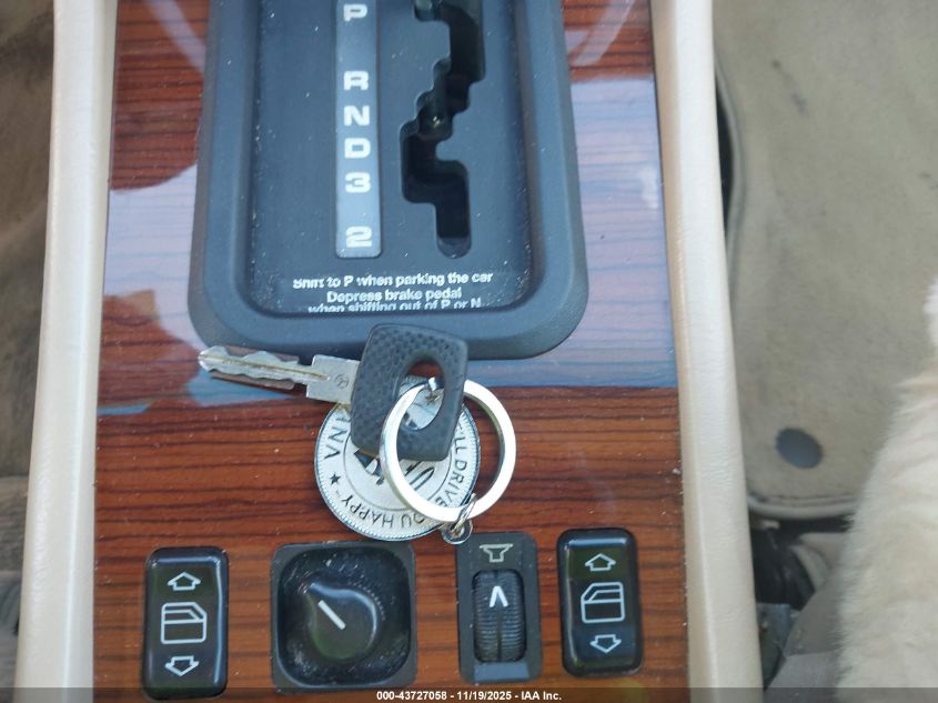 1993 Mercedes-Benz 300 E 2.8 VIN: WDBEA28E6PB964954 Lot: 43727058