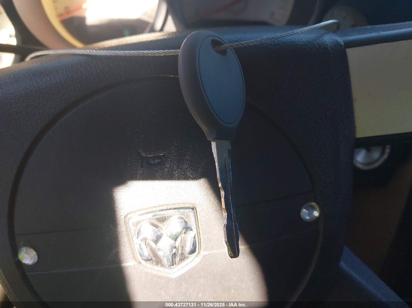 2007 Dodge Charger VIN: 2B3KA43R27H677615 Lot: 43727131