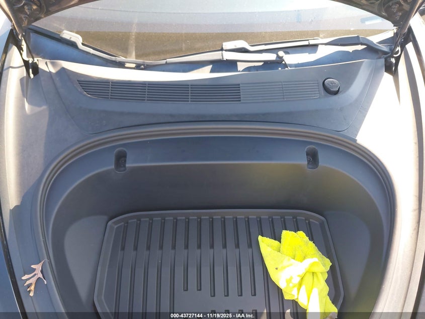 2020 Tesla Model 3 Performance Dual Motor All-Wheel Drive VIN: 5YJ3E1EC2LF714385 Lot: 43727144