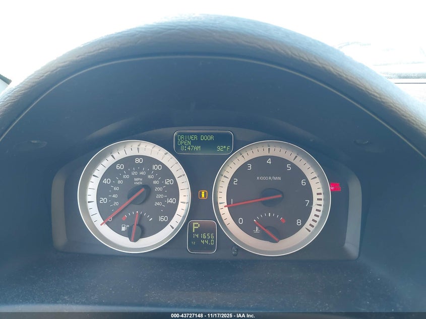 2011 Volvo C70 T5 VIN: YV1672MC4BJ109770 Lot: 43727148