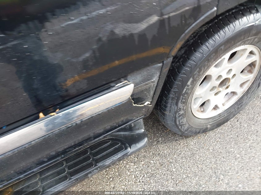 2003 GMC Yukon Slt VIN: 1GKEC13T73R131097 Lot: 43727162