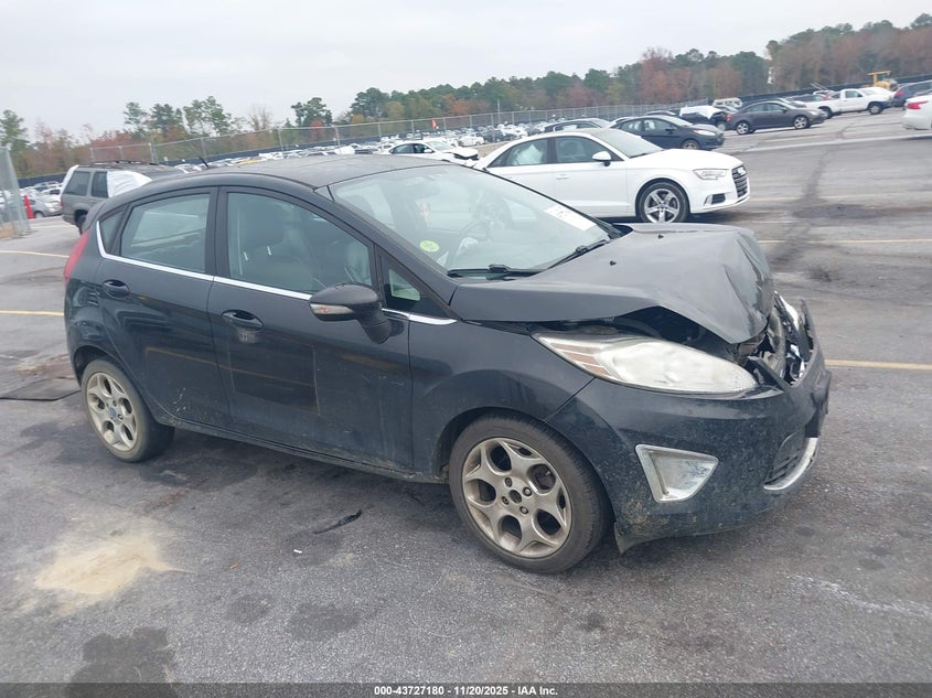 FORD FIESTA TITANIUM