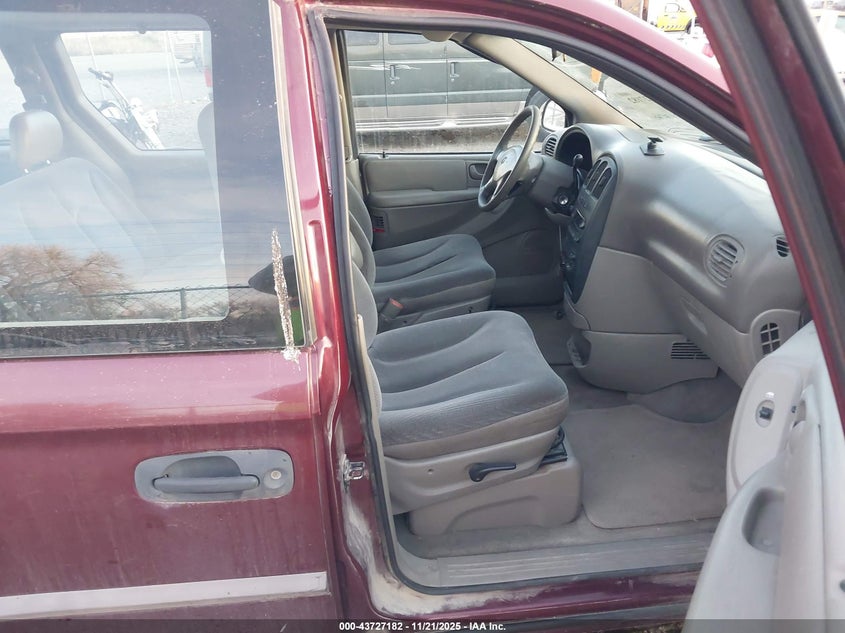 1B4GP25B01B224470 2001 DODGE CARAVAN photo no. 5