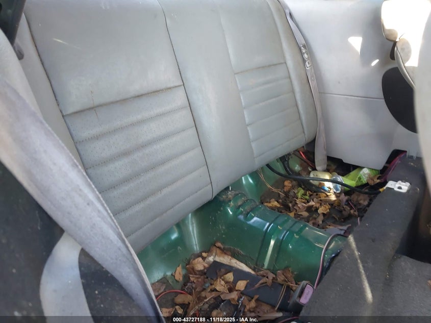 2000 Ford Mustang Gt VIN: 1FAFP45X1YF180980 Lot: 43727188