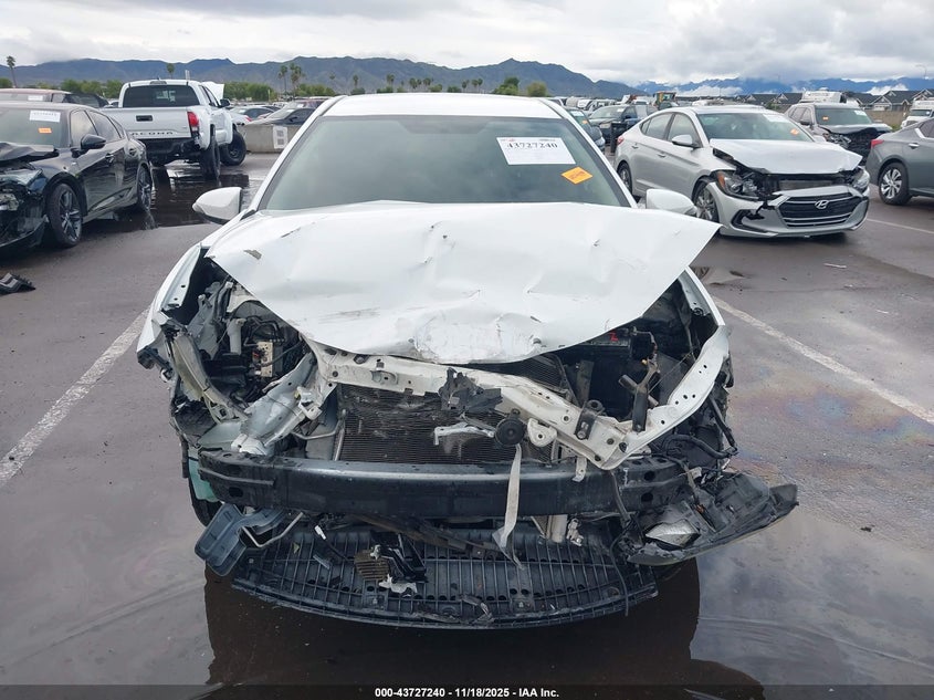 2T1BURHE8GC573892 2016 TOYOTA COROLLA photo no. 13