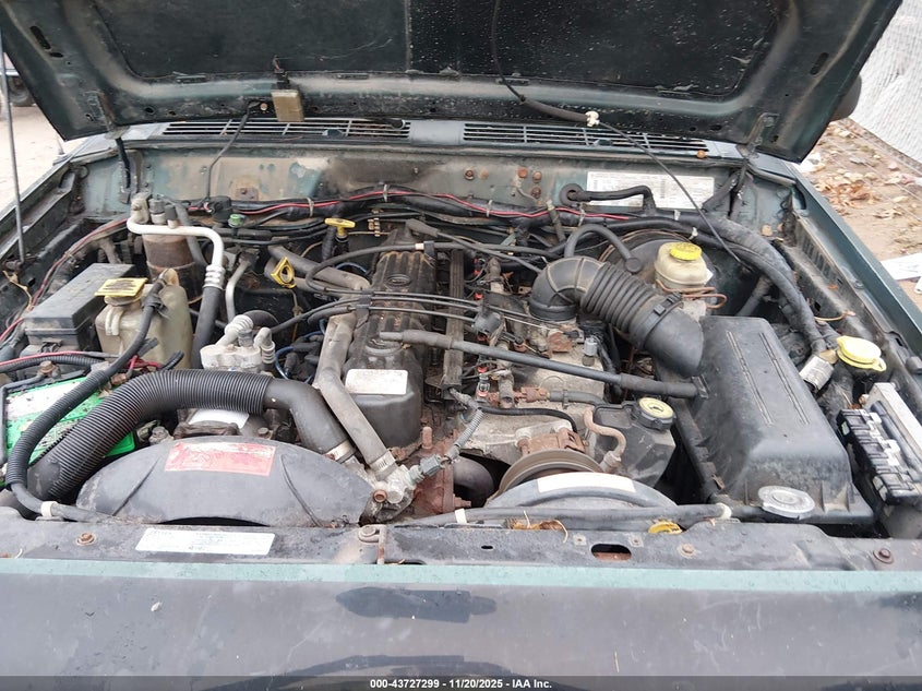 1999 Jeep Cherokee Classic/Sport VIN: 1J4FF68S9XL659697 Lot: 43727299