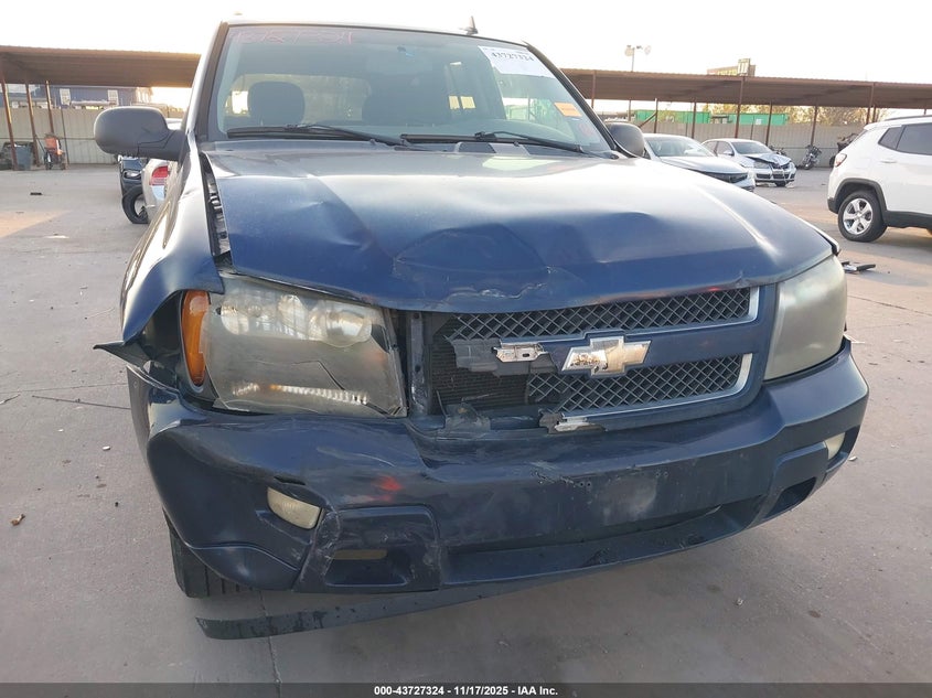 2008 Chevrolet Trailblazer Lt VIN: 1GNDS13SX82136528 Lot: 43727324