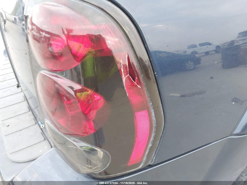 2008 Chevrolet Trailblazer Lt VIN: 1GNDS13SX82136528 Lot: 43727324