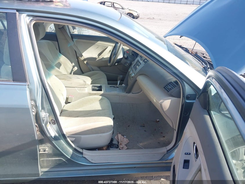 4T1BE46K28U748212 2008 TOYOTA CAMRY photo no. 5