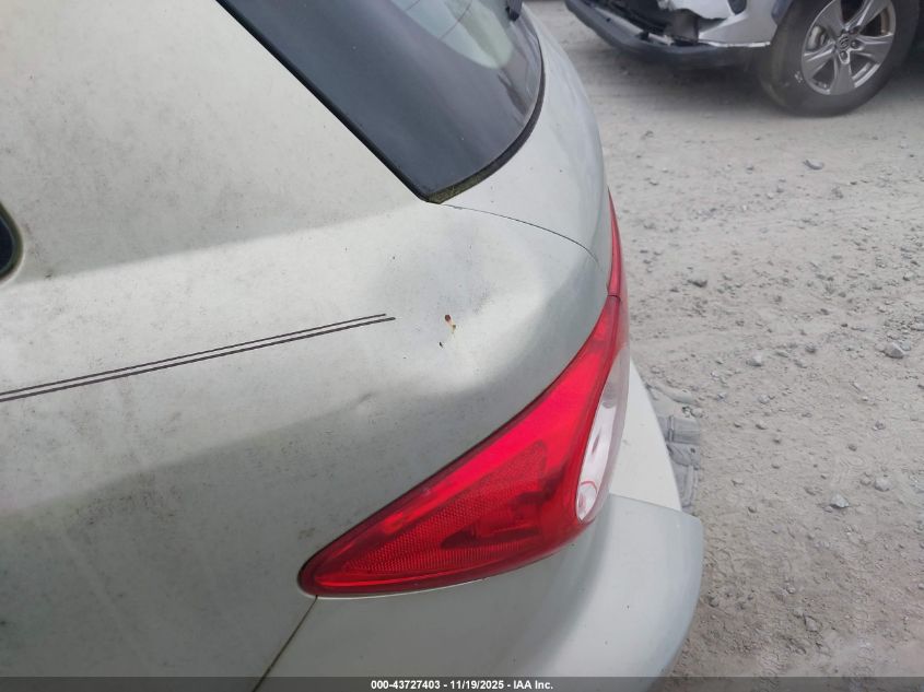 2004 Mazda Mazda6 S VIN: 1YVFP82D645N59706 Lot: 43727403