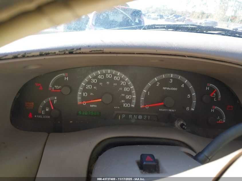 2001 Ford F-150 King Ranch Edition/Lariat/Xlt VIN: 1FTRW08L31KB48699 Lot: 43727489