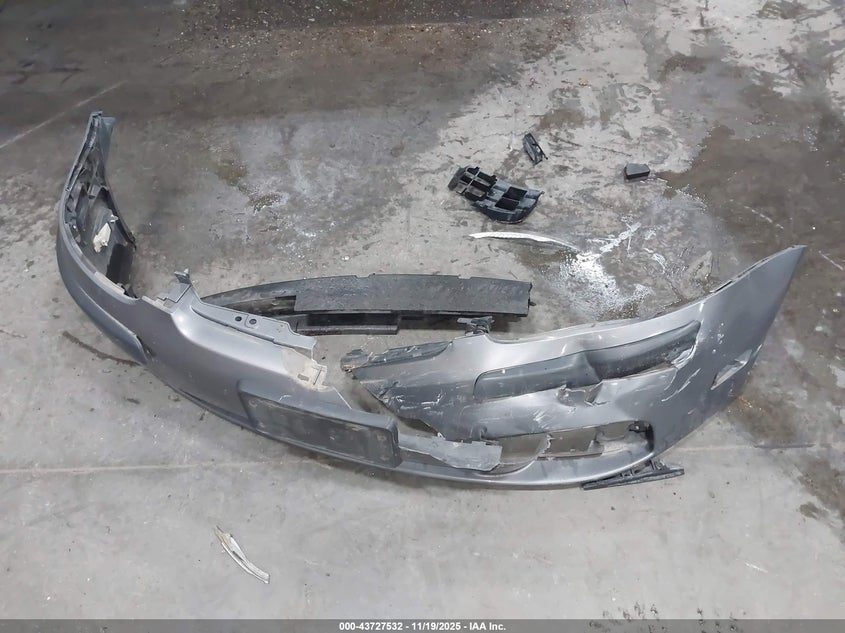 2007 Volkswagen Rabbit 2-Door VIN: WVWBR71K87W188832 Lot: 43727532