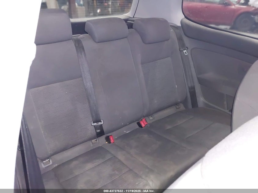 2007 Volkswagen Rabbit 2-Door VIN: WVWBR71K87W188832 Lot: 43727532